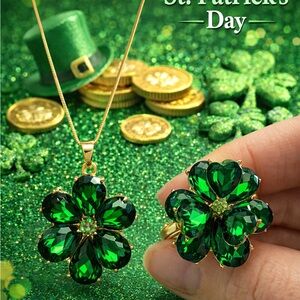 Paparazzi Green and Gold Floral Necklace Set